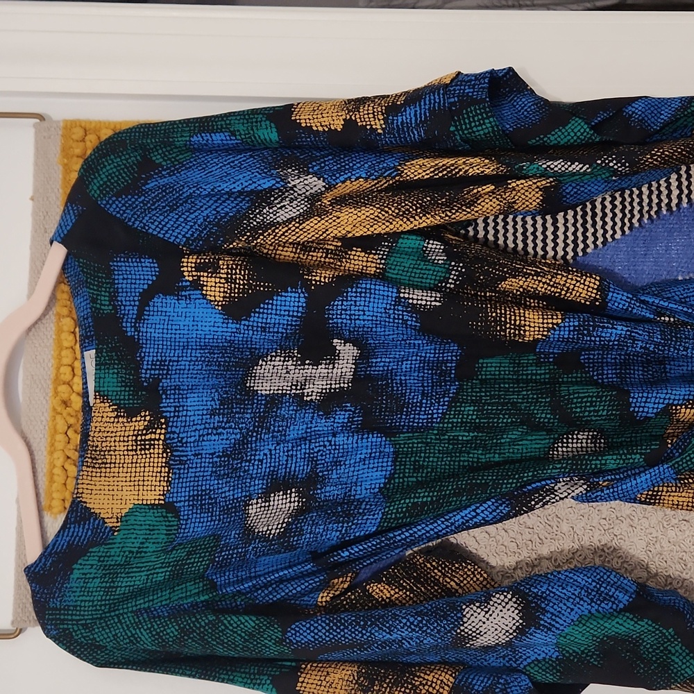 EUC Alice & Trixie vibrant silk dress/tunic in size M.